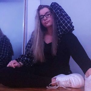 Meet your Posher, Grace